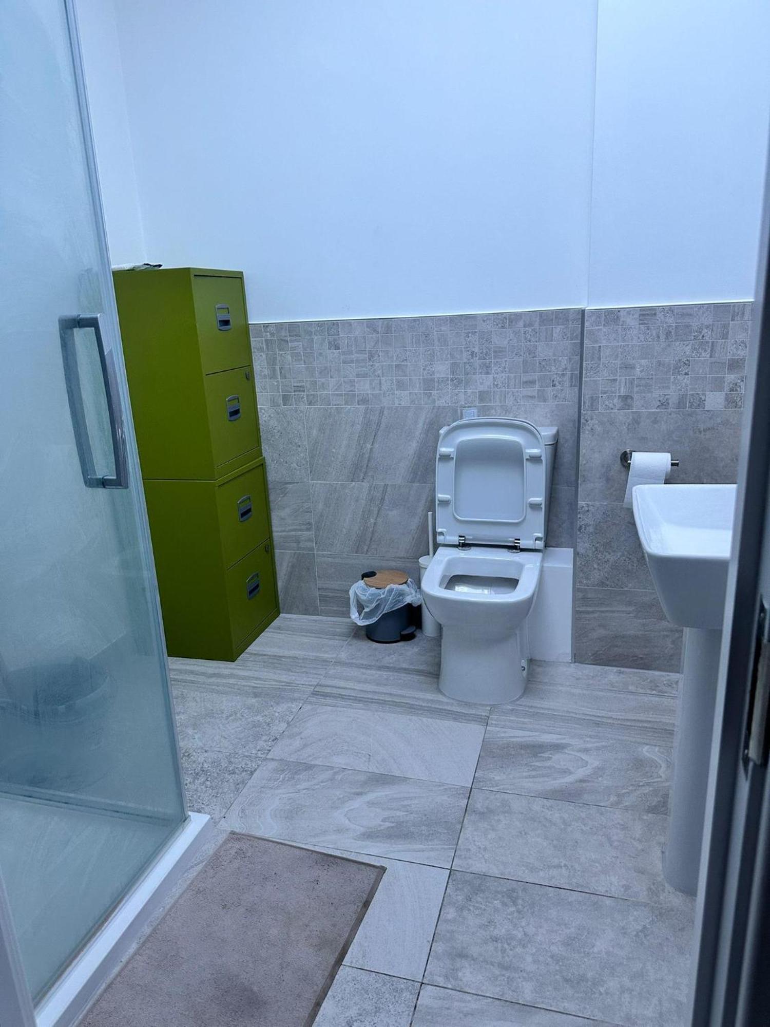 Uttsav Green - Affordable London Zone 3 - Accessible Public Transport Apartment Bagian luar foto
